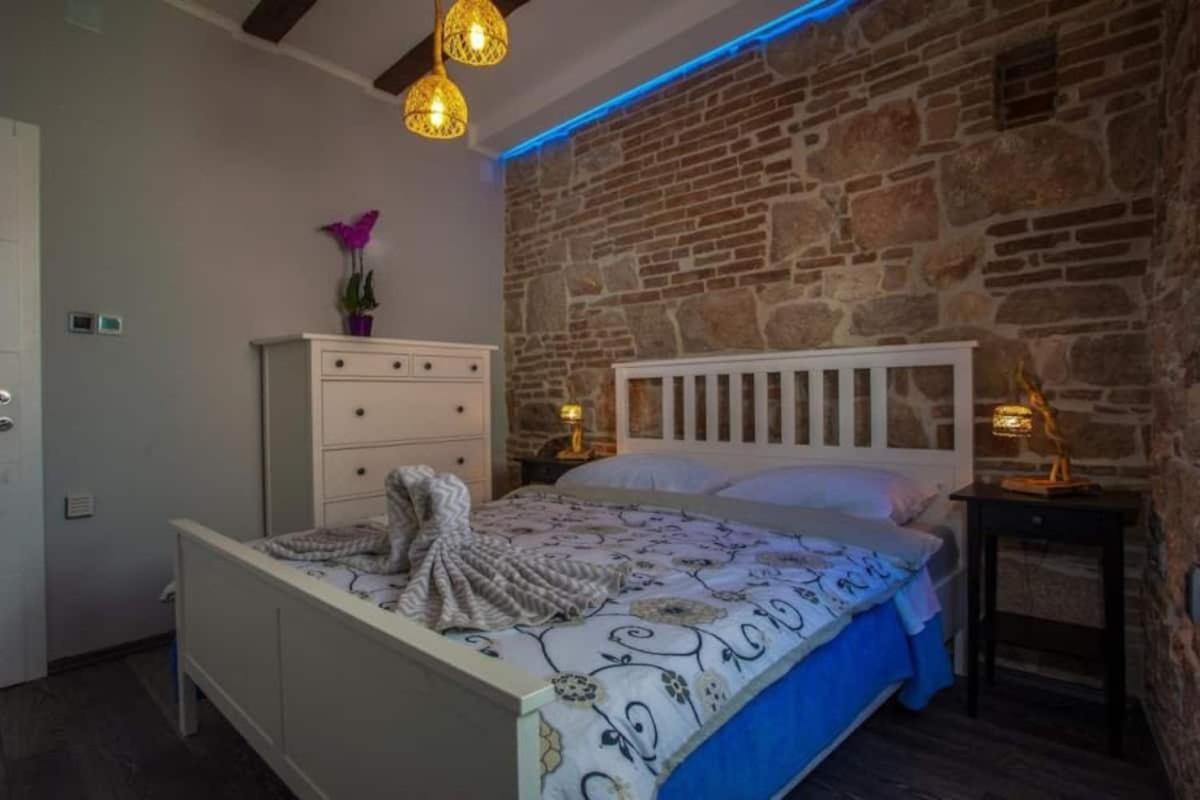 Historic Luxury Old Town Apartment Zadar Luaran gambar